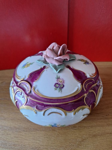 Vintage bonbonniere mit - vintage,